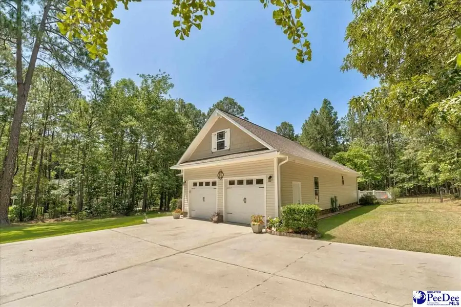 2112 Bobwhite Ln, Hartsville, SC 29550 - #2