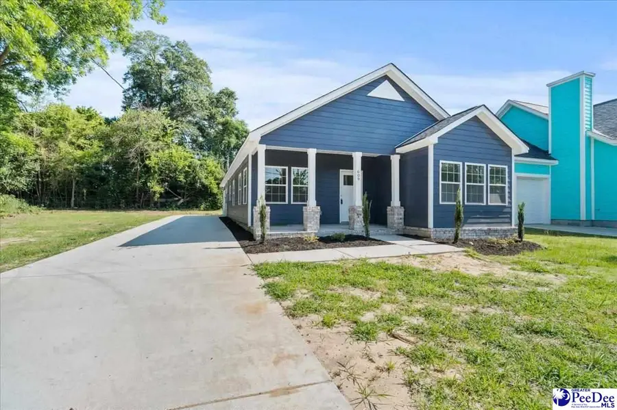 609 E Pine St, Florence, SC 29506 - #2