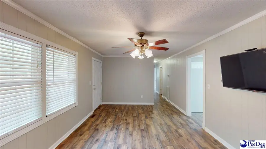 334 W Smith Ave, Darlington, SC 29532 - #3