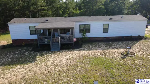 807 Saddlebrook Rd., Cheraw, SC 29520