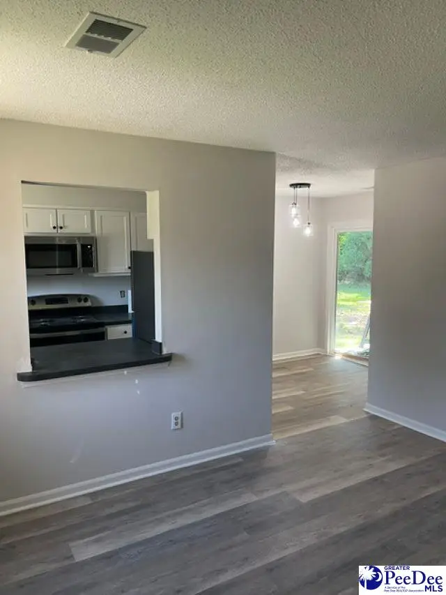 361 Wrenfield Rd, Florence, SC 29501 - #2
