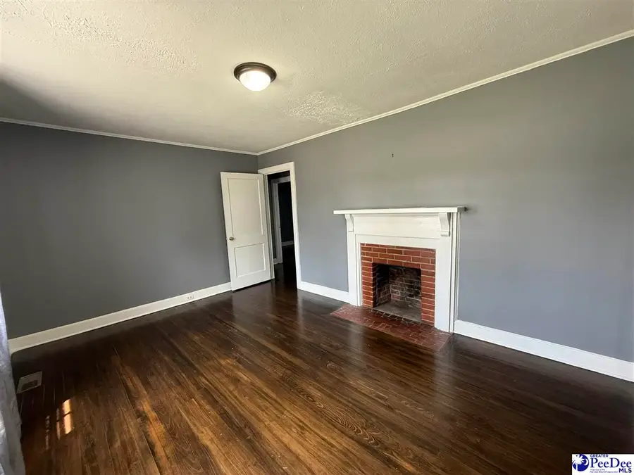 108 Hartzell, Cheraw, SC 29520 - #2