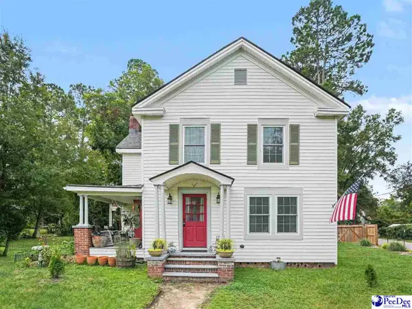 219 W Marion St, Mullins, SC 29574