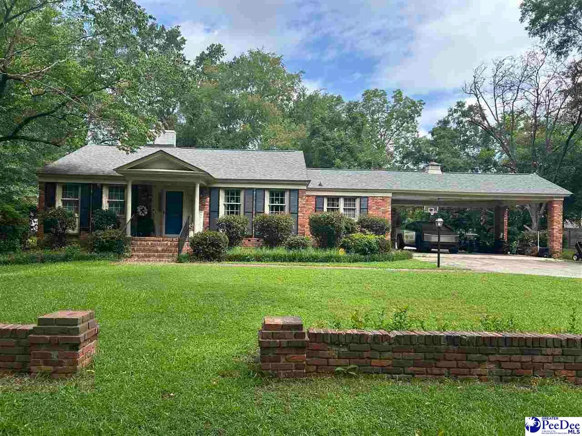901 Henrietta Street, Bennettsville, SC 29512 - #1
