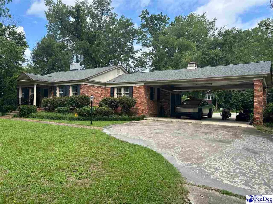 901 Henrietta Street, Bennettsville, SC 29512 - #2