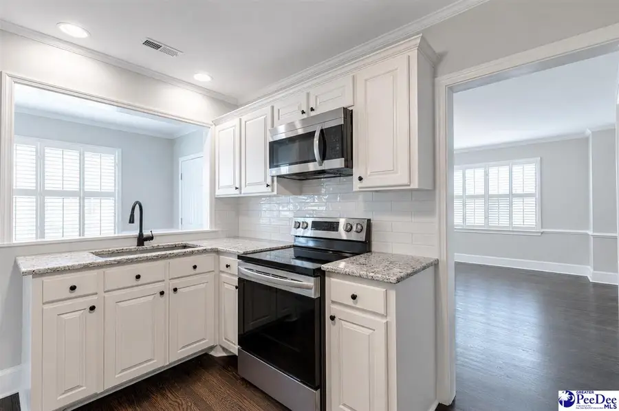 127 S 2nd Ave, Lake City, SC 29560 - #2