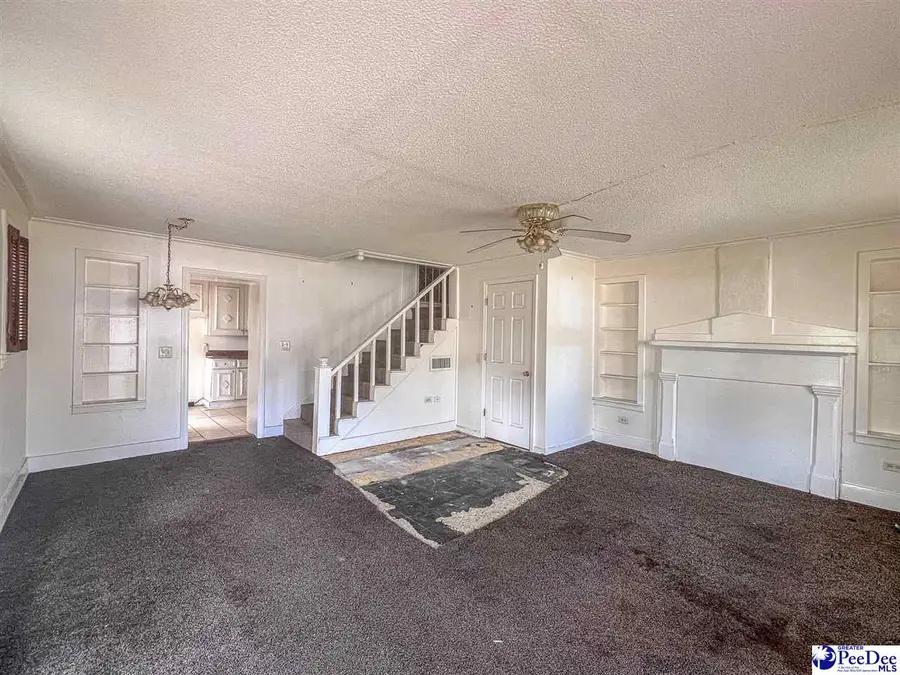 206 N 8th Ave, Dillon, SC 29536 - #2