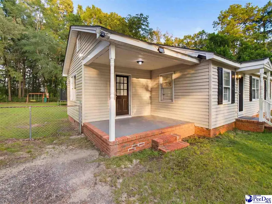 607 Smith St., Hartsville, SC 29550 - #3