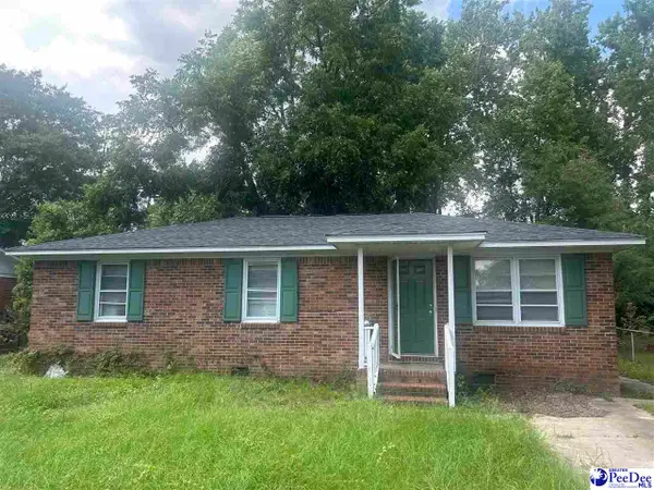 512 W Palm Circle, Lake City, SC 29560-3908