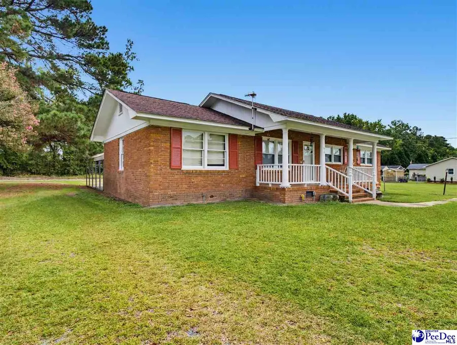 910 Vivian Rd, Pamplico, SC 29583 - #2