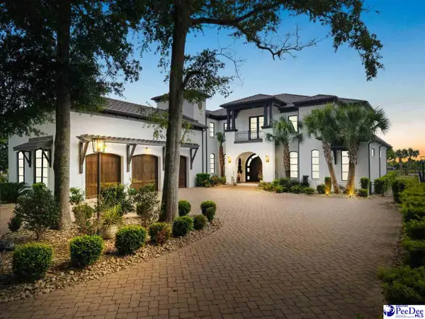 427 Shoreline Dr W, Sunset Beach, NC 28468