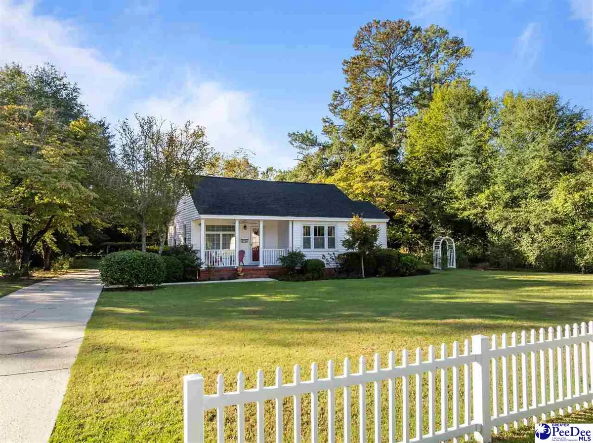 925 Sparrow Ave, Hartsville, SC 29550-5141 - #1