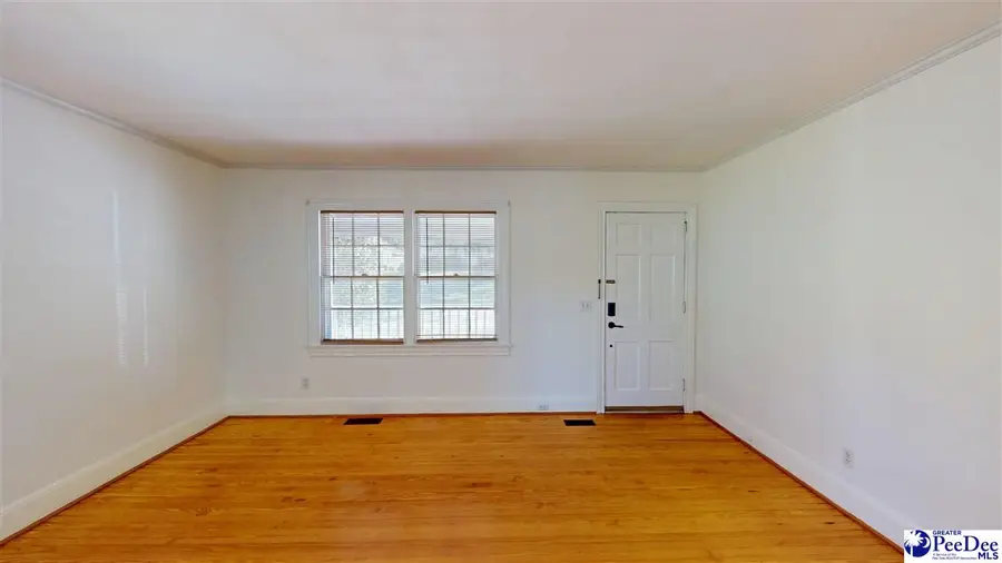 310 Chester Ave, Hartsville, SC 29550 - #2
