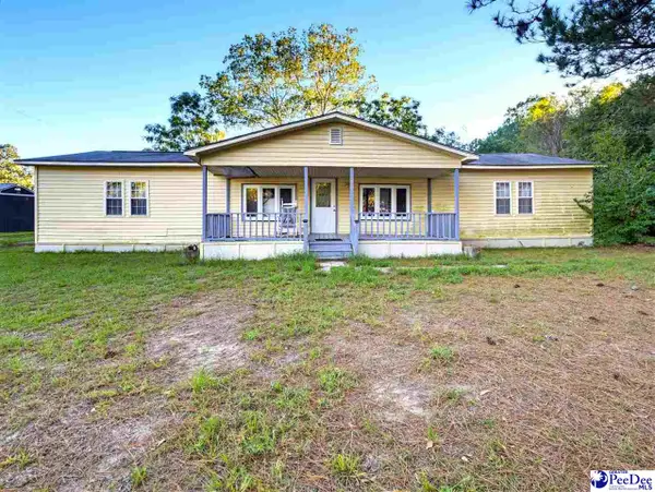 15 Mango St, Andrews, SC 29510