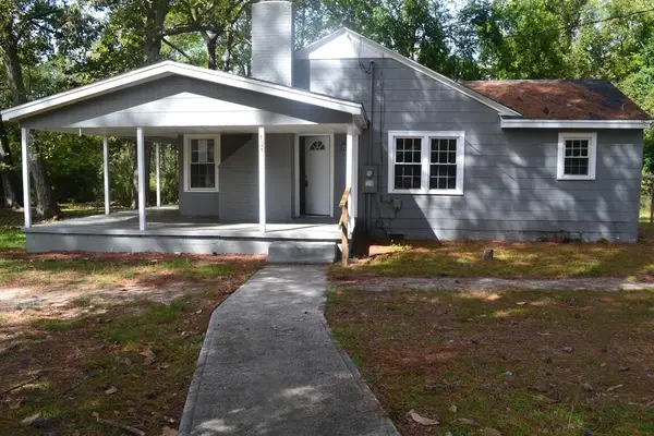 121 Park Avenue, Olanta, SC 29114