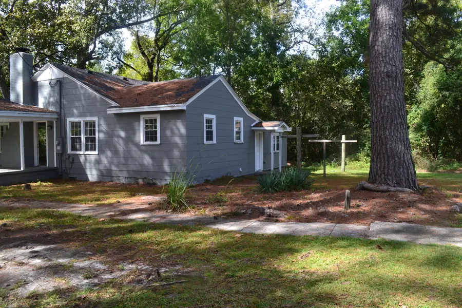 121 Park Avenue, Olanta, SC 29114 - Image #2
