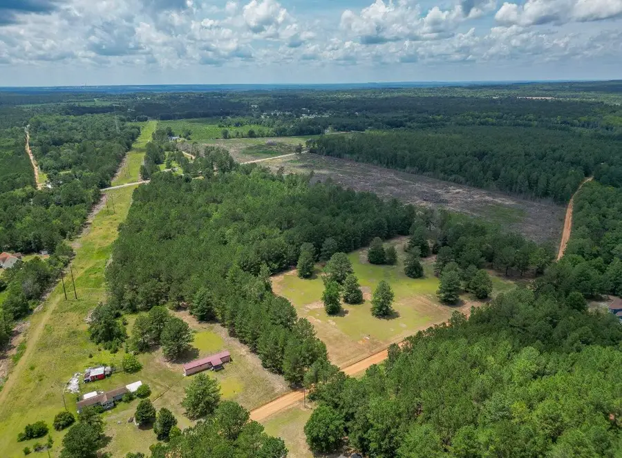 2105 Erica Lane, Wedgefield, SC 29168 - Image #2