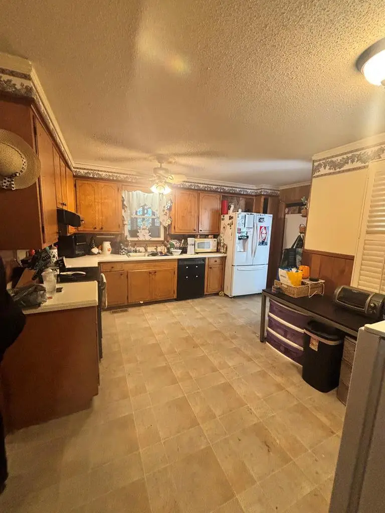 118 Henrietta Street, Sumter, SC 29150 - #2