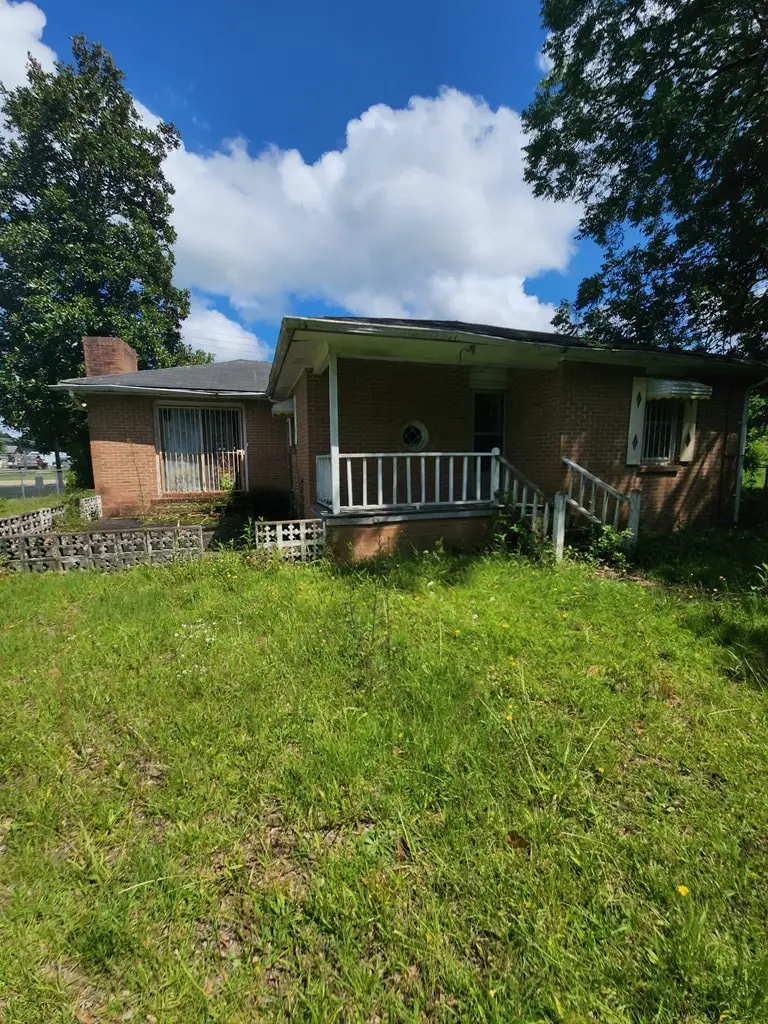 16 S Sumter Street, Pinewood, SC 29125 - Image #2