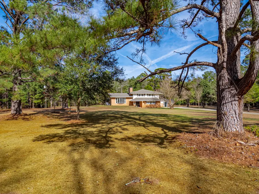 4985 Mclaurin Road, Wedgefield, SC 29168 - Image #2