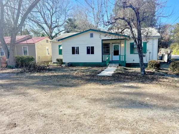 39 Tip Top Drive, Greeleyville, SC 29056