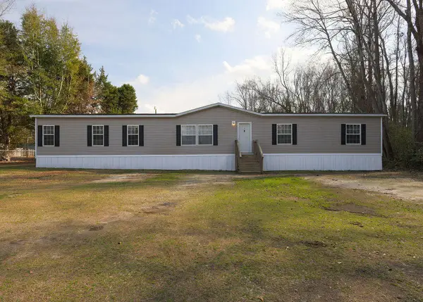 4050 Pond Loop Road, Sumter, SC 29154