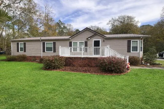 1044 Hickory Drive, Summerton, SC 29148 - #2