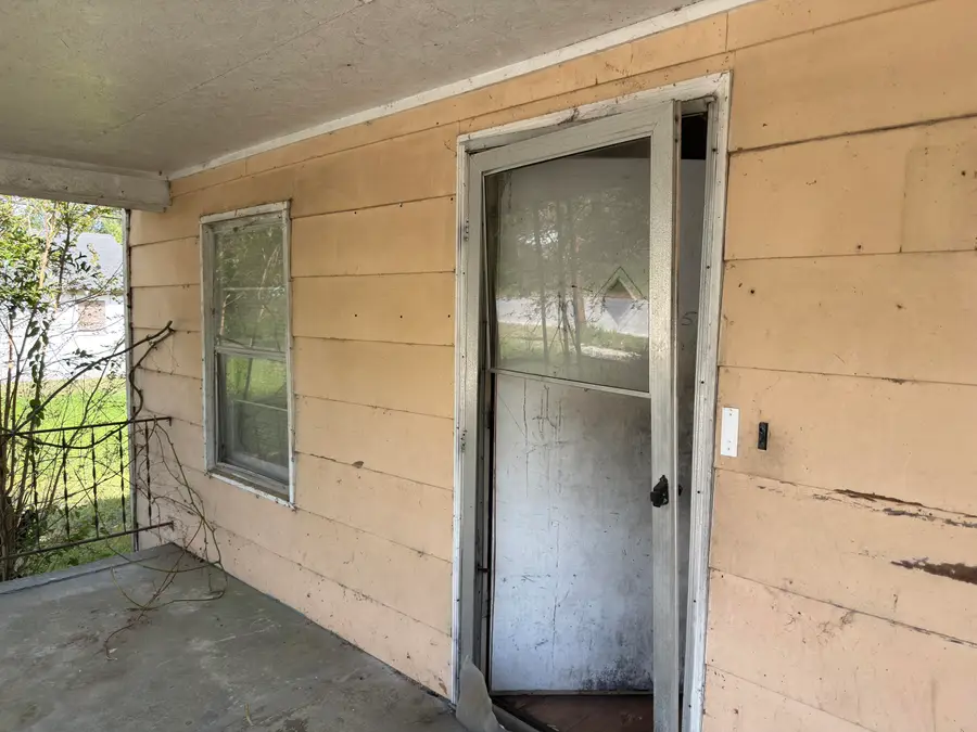 506 N Heyward Street, Bishopville, SC 29010 - #3