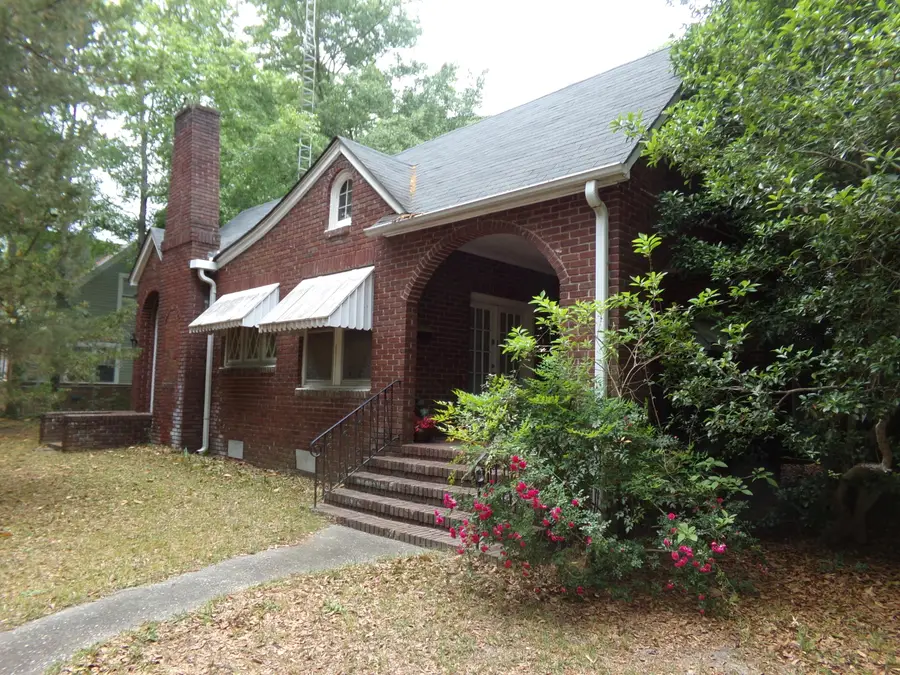 7 E Charlotte Avenue, Sumter, SC 29150 - #2