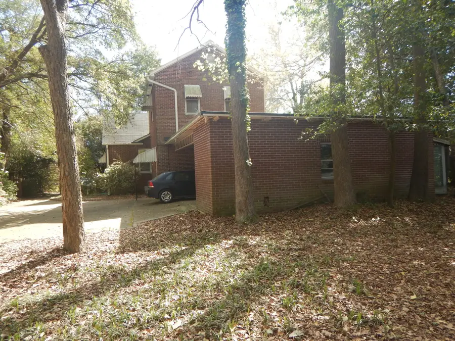 7 E Charlotte Avenue, Sumter, SC 29150 - #3