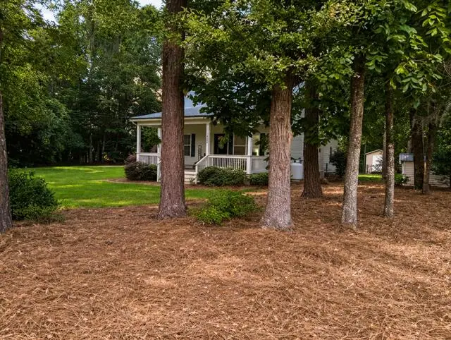 1722 Kenwood Road, Manning, SC 29102 - #2