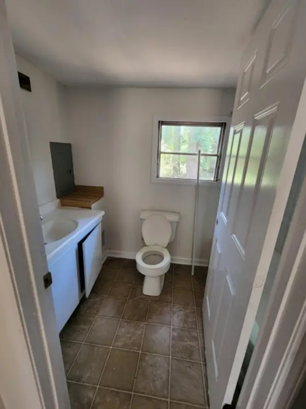 1468 Kenwood Road, Manning, SC 29102