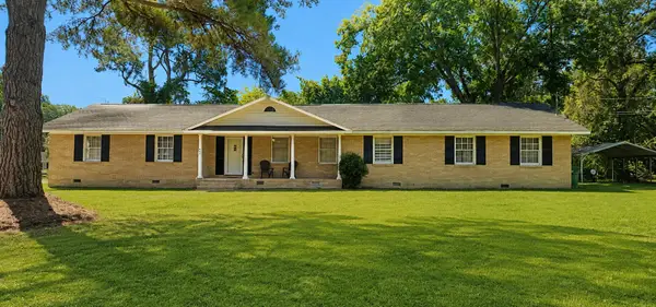 404 Darlington Street, Manning, SC 29102