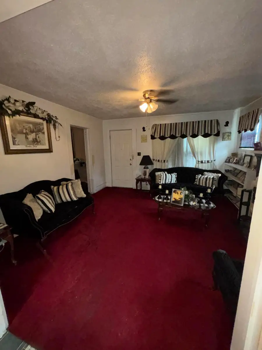 313 W Oakland Avenue, Sumter, SC 29150 - #2