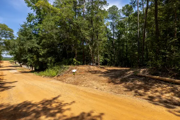 6725 Stateburg Hills Drive, Sumter, SC 29154