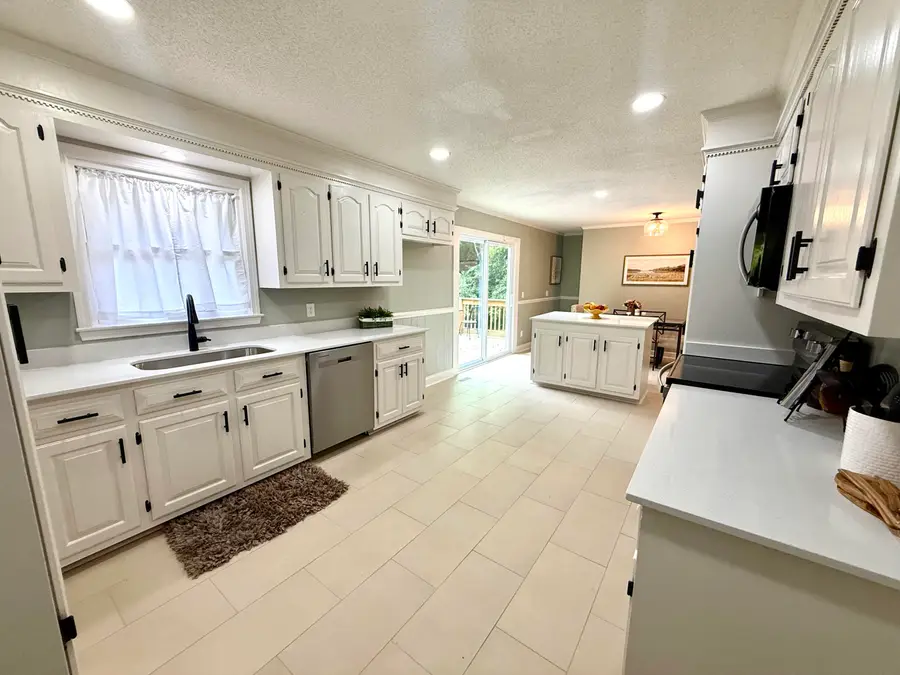 2282 Garrison Street, Sumter, SC 29154 - #2