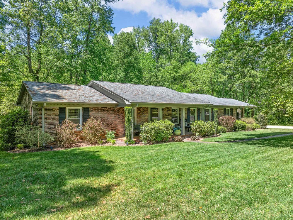 118 Cheek Road, Spartanburg, SC 29303 - BHGRE