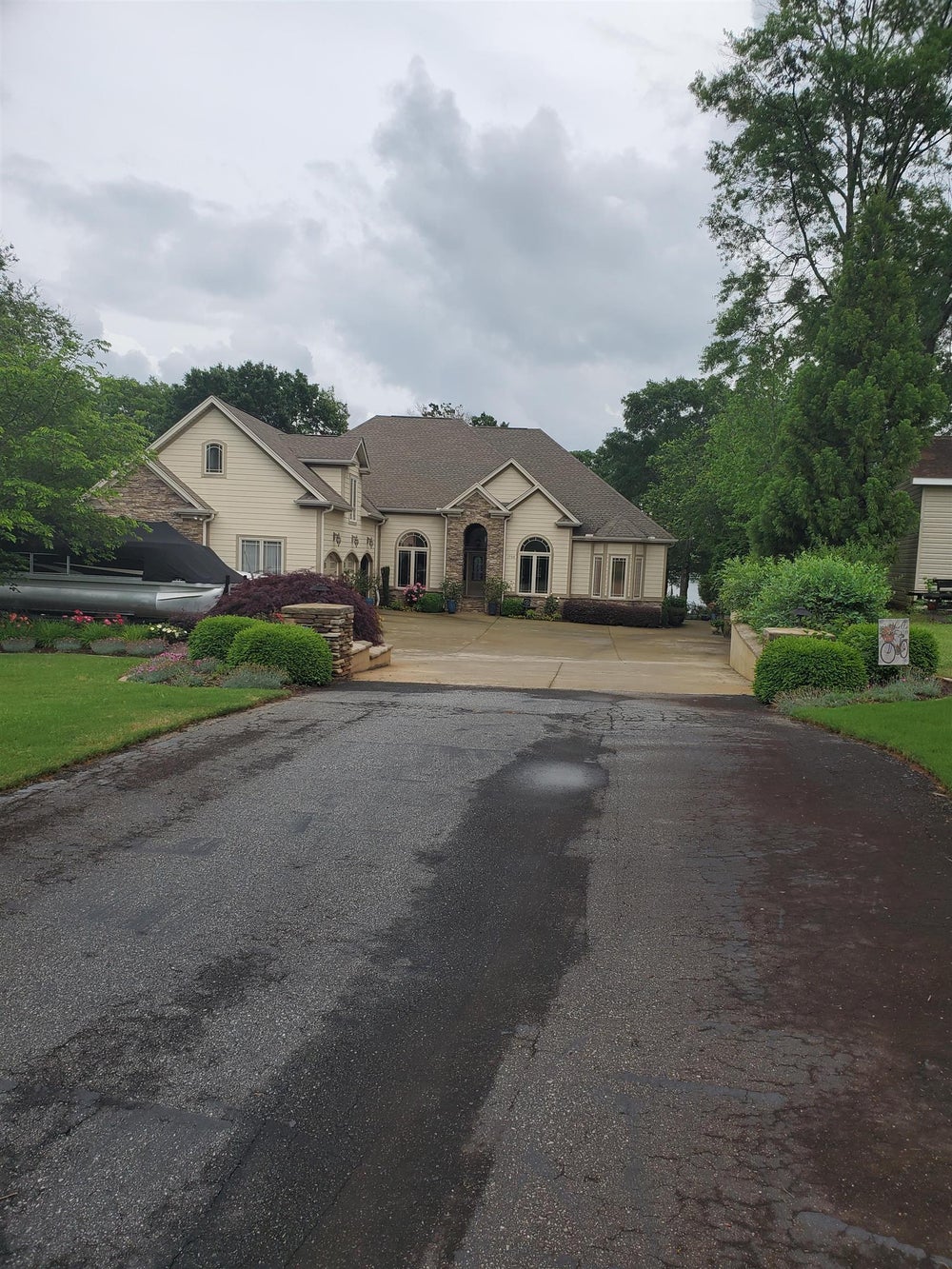 1720 Foster Road, Inman, SC 29349 BHGRE