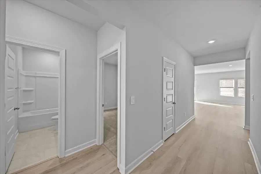 560 Cozy Bluff Road, Spartanburg, SC 29301 - Image #3