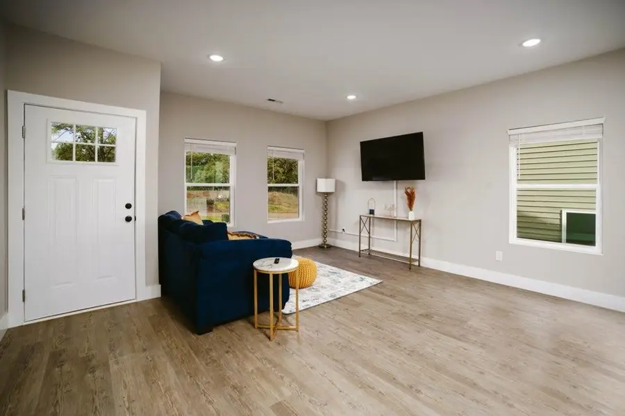 325-327 R C Thompson Road, Chesnee, SC 29323 - Image #3