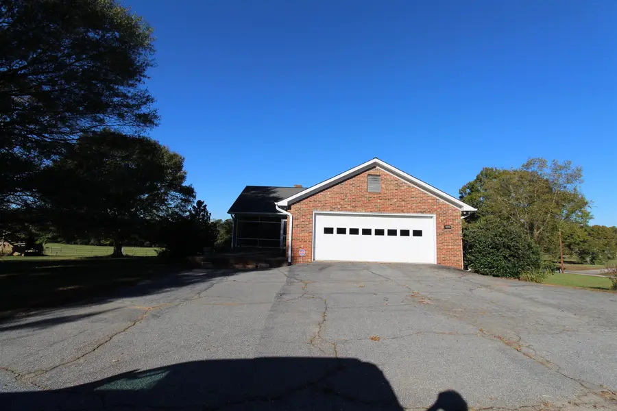 351 Smith Wall Road, Chesnee, SC 29323-9742 - #2