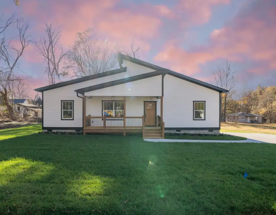 225 Cedar Street, Woodruff, SC 29388 - Image #3