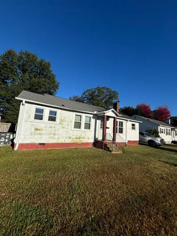 405 Darlington Avenue, Greenville, SC 29609-3438