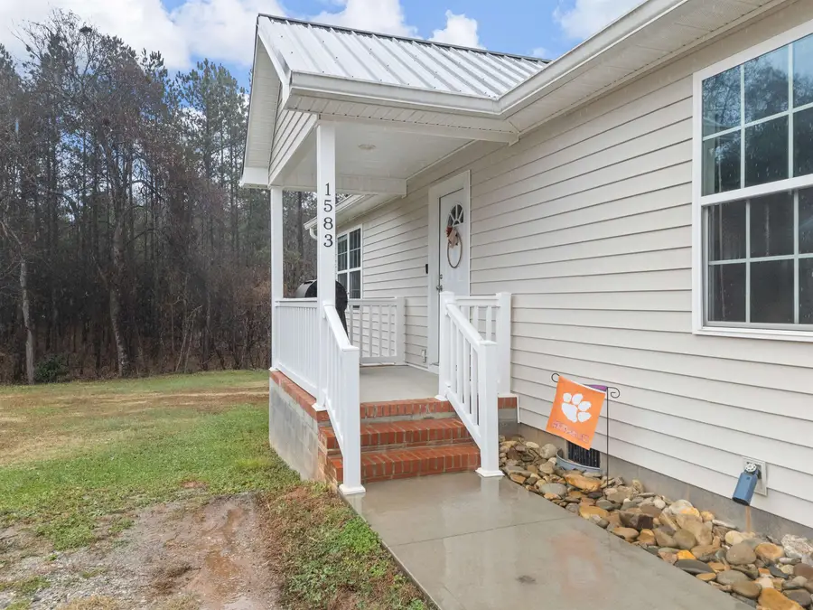 1583 Old Pacolet Rd, Cowpens, SC 29307-4839 - Image #2