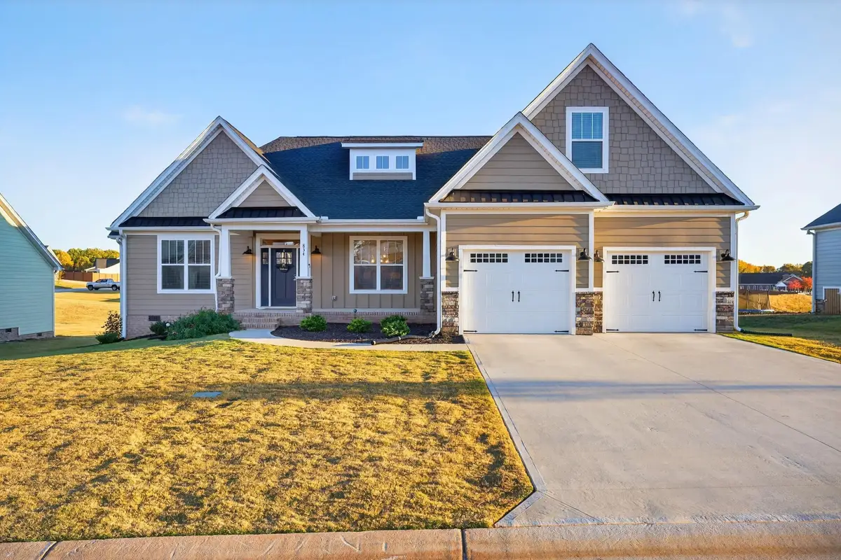 834 Grantwood Circle, Greer, SC 29651 - Image #1