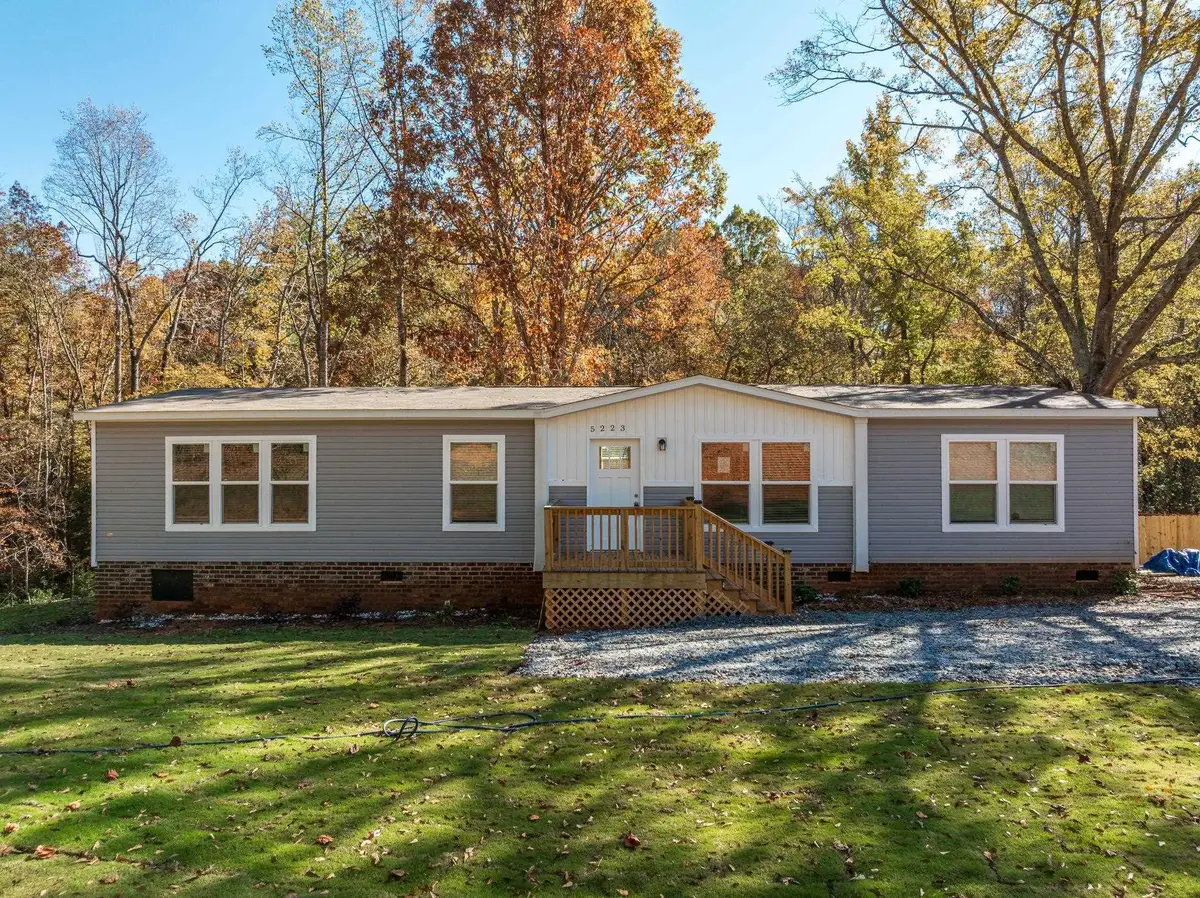 5223 Highway 11, Inman, SC 29349 - Image #1