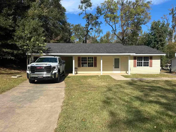 204 Mcarthur Street, Woodruff, SC 29388