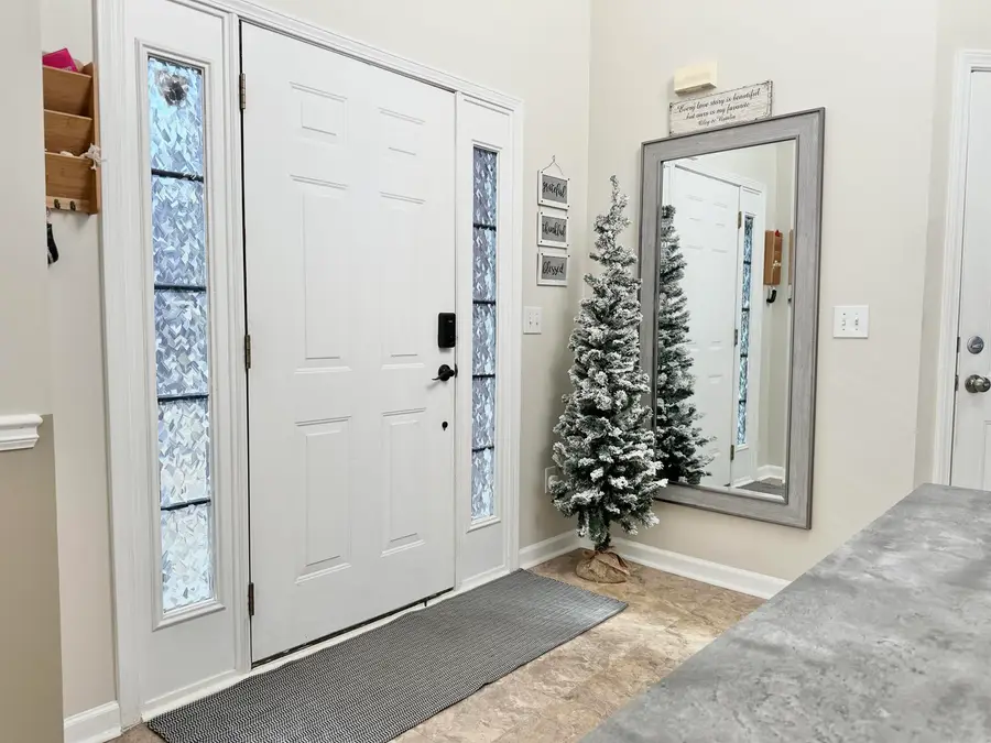 717 Terrace Creek Dr, Duncan, SC 29334 - Image #2