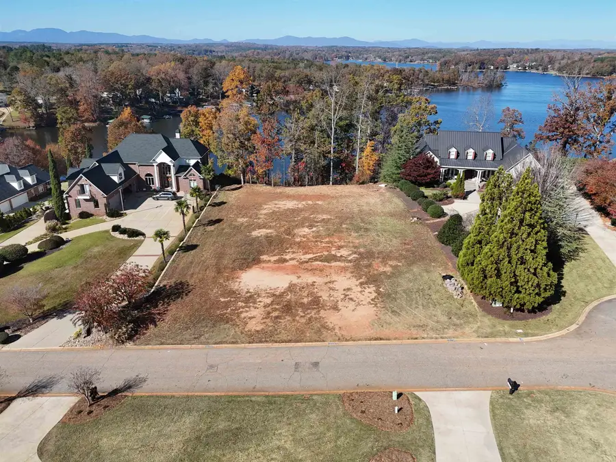 208 E Caledonia Court, Inman, SC 29349 - Image #2