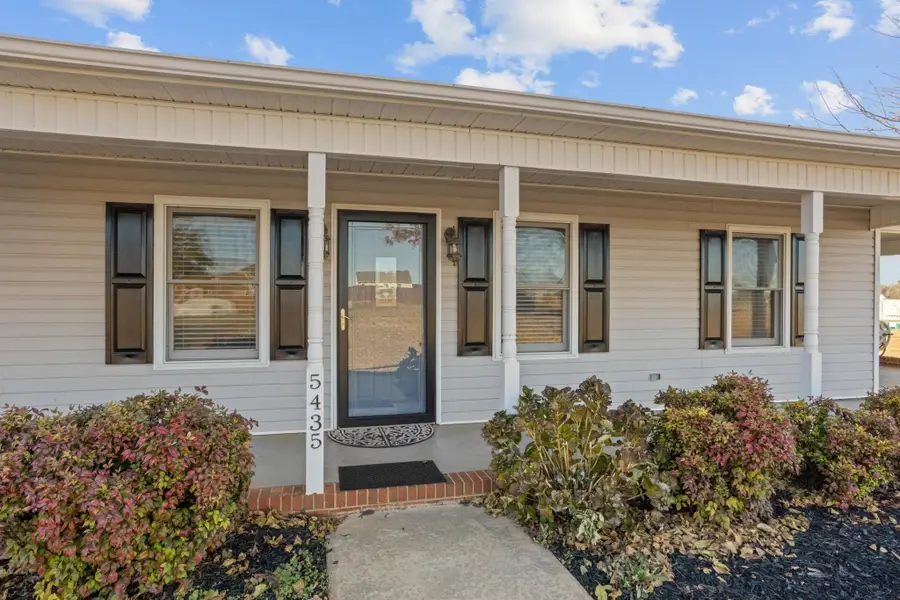 5435 Parris Bridge Road, Boiling Springs, SC 29316 - Image #2